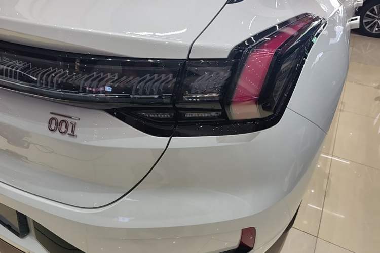 Used Zeekr 001 2023 WE Edition 86 kWh Right Rear Taillight