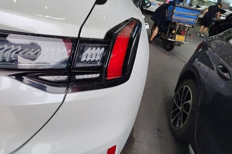 Used Zeekr 001 2023 WE Edition 100 kWh Right Rear Taillight