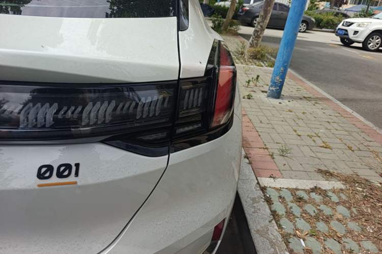 Used Zeekr 001 2023 WE Edition 100 kWh Right Rear Taillight
