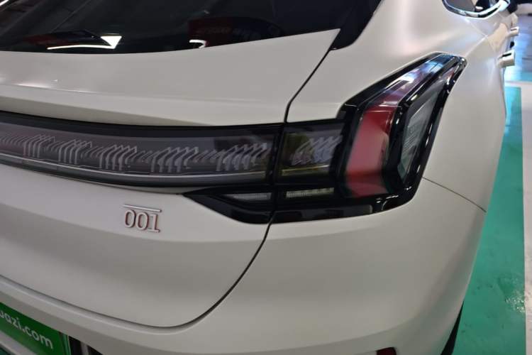 Used Zeekr 001 2023 WE Edition 86 kWh Right Rear Taillight