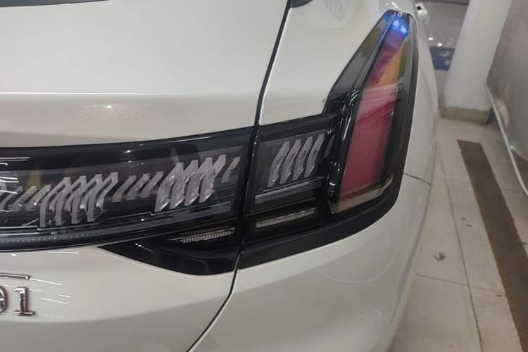 Used Zeekr 001 2023 WE Edition 86 kWh Right Rear Taillight
