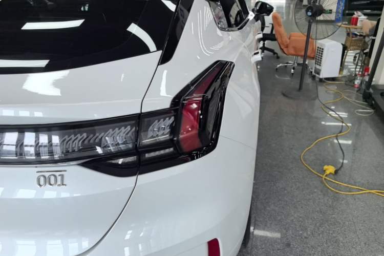 Used Zeekr 001 2023 WE Edition 100 kWh Right Rear Taillight