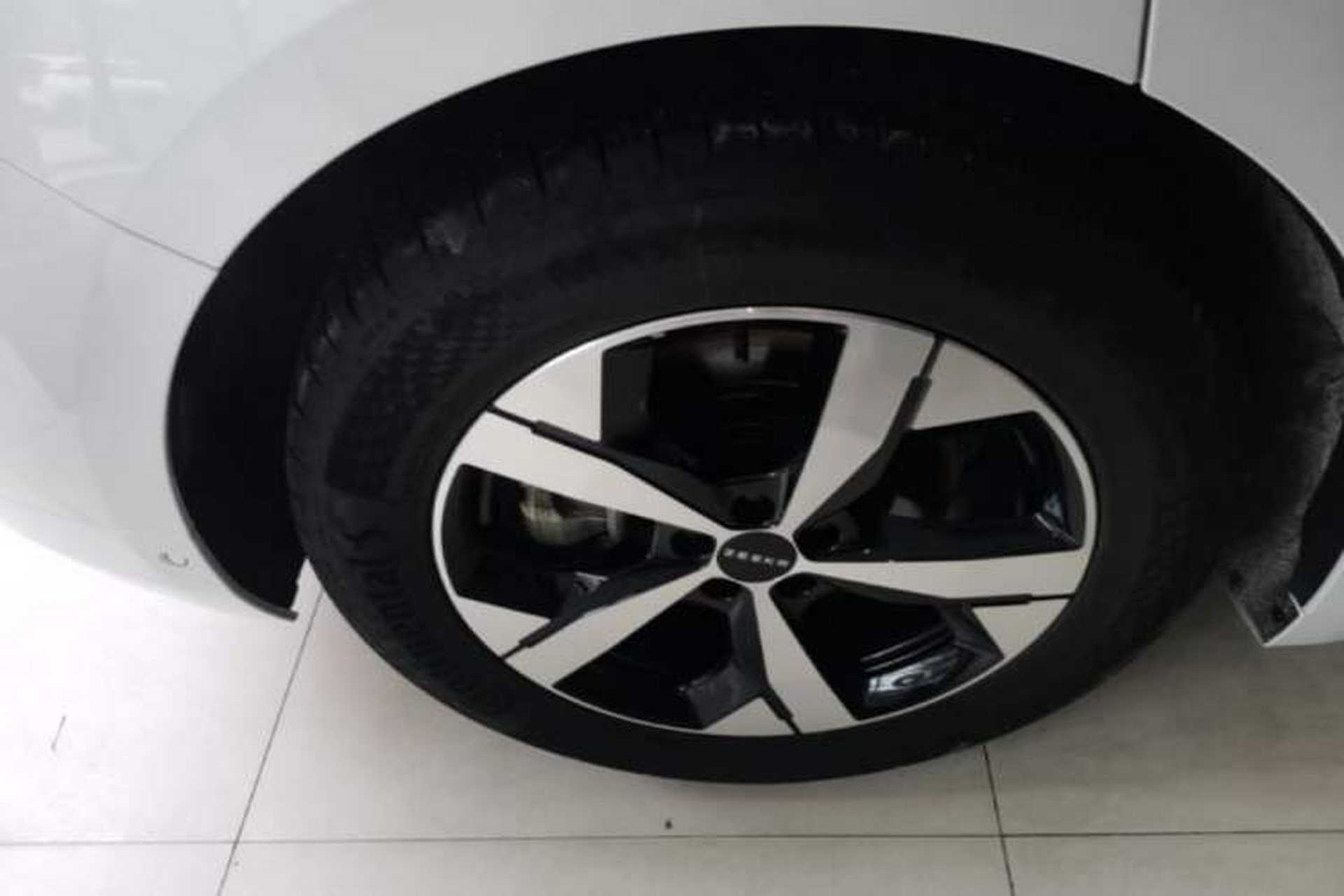Used Zeekr 001 2023 WE Edition 86 kWh Right Rear Wheel Hub