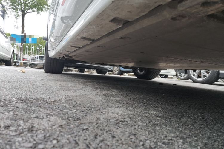 Used Zeekr 001 2023 ME Edition 100 kWh Right Side Sill