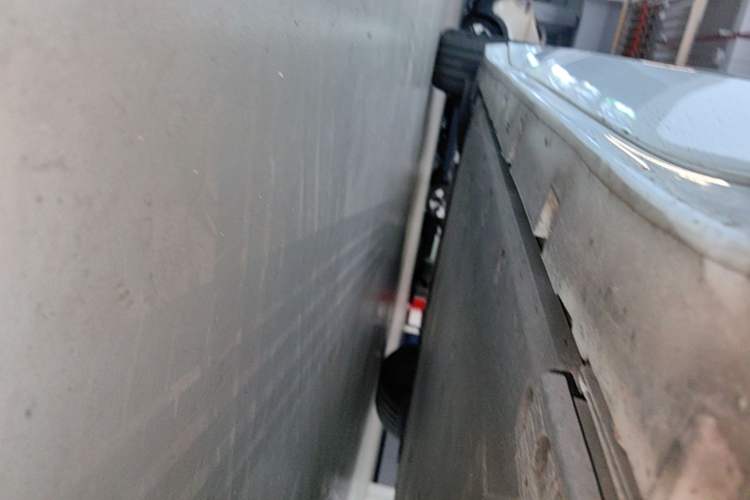 Used Zeekr 001 2023 WE Edition 86 kWh Right Side Sill