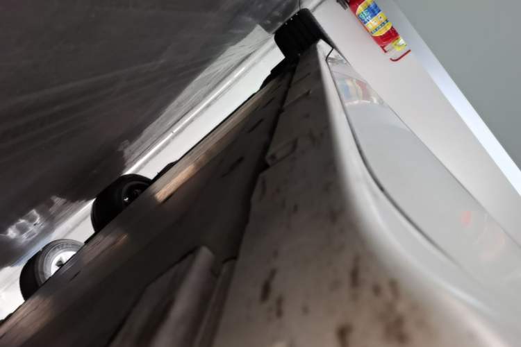 Used Zeekr 001 2023 ME Edition 100 kWh Right Side Sill