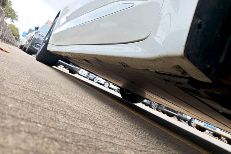 Used Zeekr 001 2023 WE Edition 100 kWh Right Side Sill