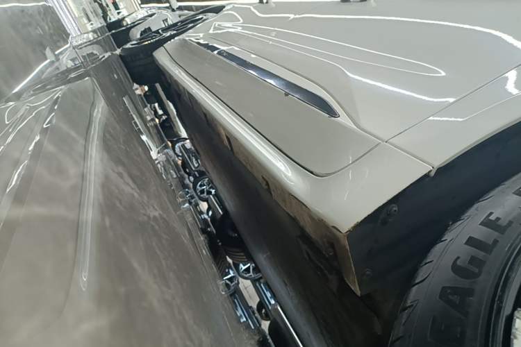 Used Zeekr 001 2023 WE Edition 86 kWh Right Side Sill