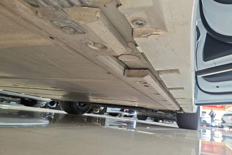 Used Zeekr 001 2023 WE Edition 100 kWh Right Side Sill