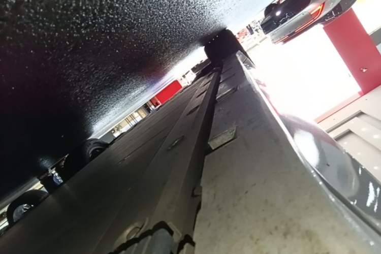 Used Zeekr 001 2023 WE Edition 86 kWh Right Side Sill