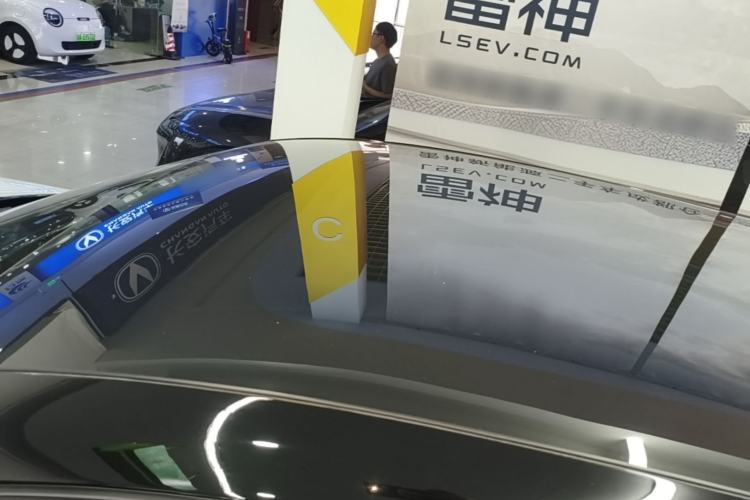 Used Zeekr 001 2023 WE Edition 86 kWh Roof