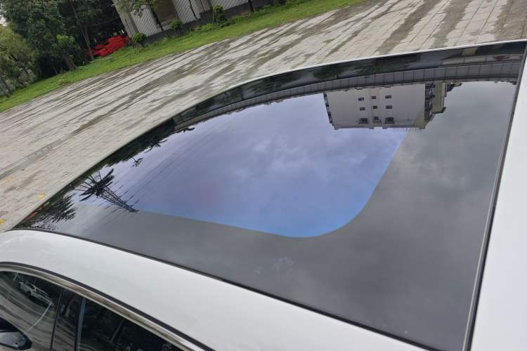 Used Zeekr 001 2023 WE Edition 100 kWh Roof
