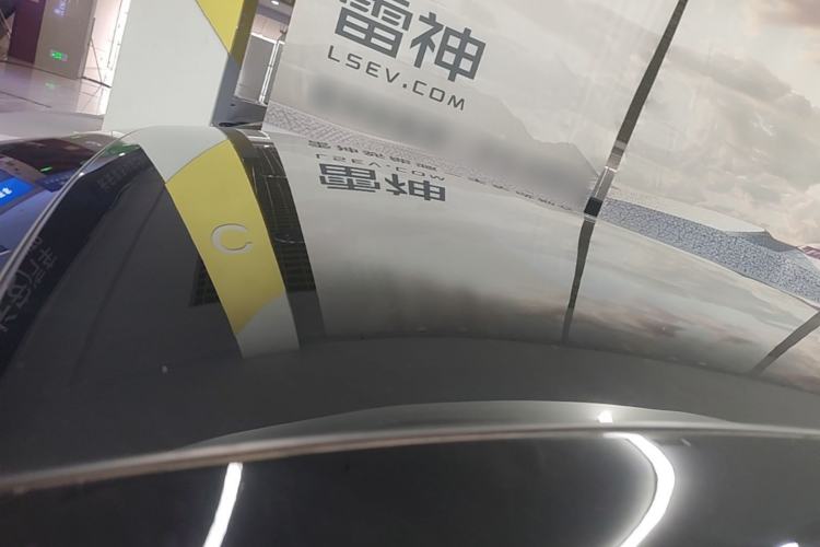 Used Zeekr 001 2023 WE Edition 86 kWh Roof