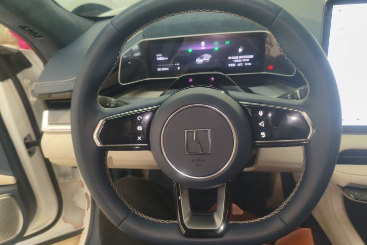 Used Zeekr 001 2023 WE Edition 86 kWh Steering Wheel
