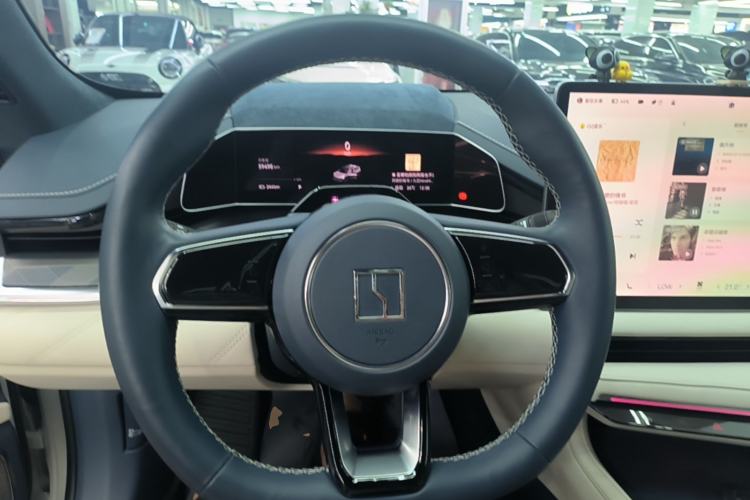 Used Zeekr 001 2023 WE Edition 86 kWh Steering Wheel