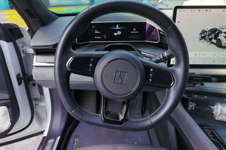 Used Zeekr 001 2023 WE Edition 100 kWh Steering Wheel