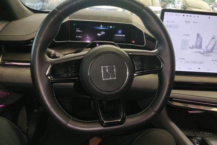 Used Zeekr 001 2023 WE Edition 100 kWh Steering Wheel