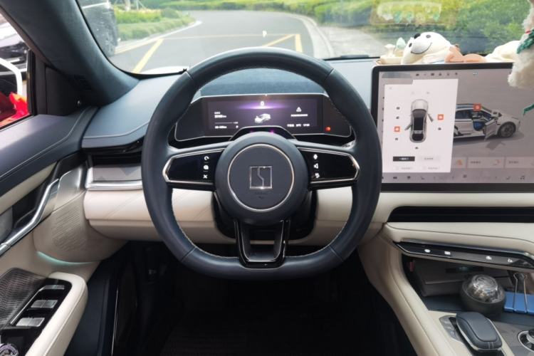 Used Zeekr 001 2023 ME Edition 100 kWh Steering Wheel