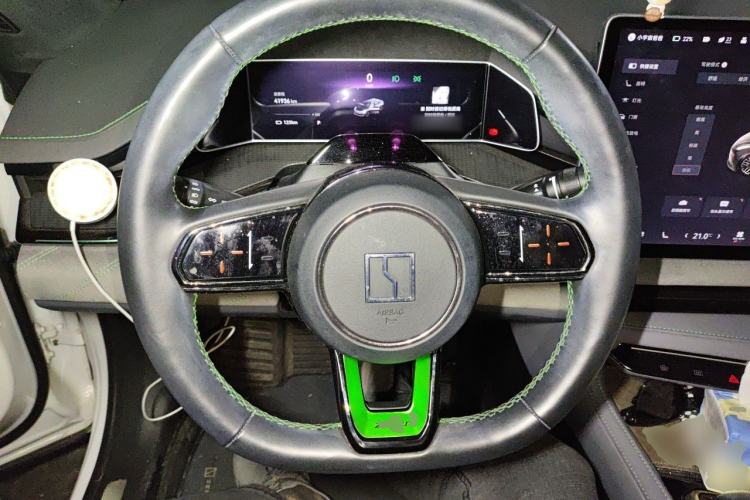 Used Zeekr 001 2023 YOU Edition 100 kWh Steering Wheel