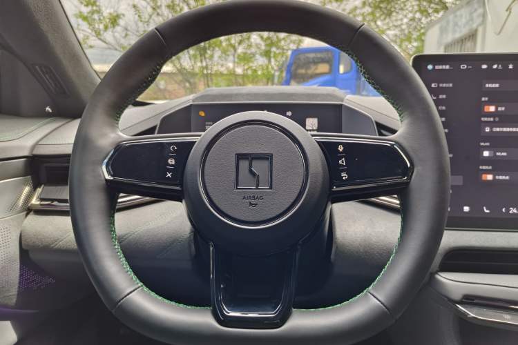 Used Zeekr 001 2023 WE Edition 100 kWh Steering Wheel