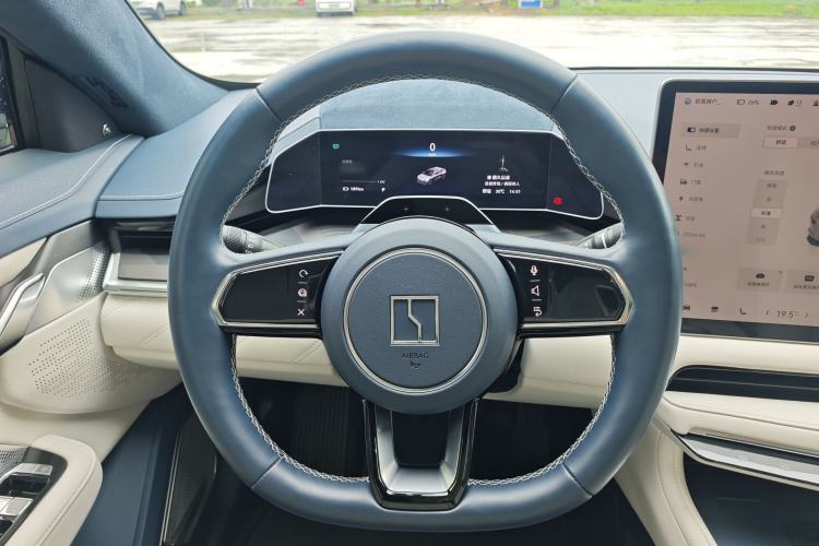 Used Zeekr 001 2023 WE Edition 100 kWh Steering Wheel