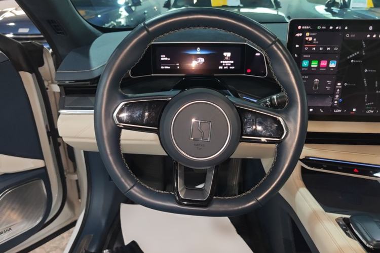 Used Zeekr 001 2023 WE Edition 86 kWh Steering Wheel
