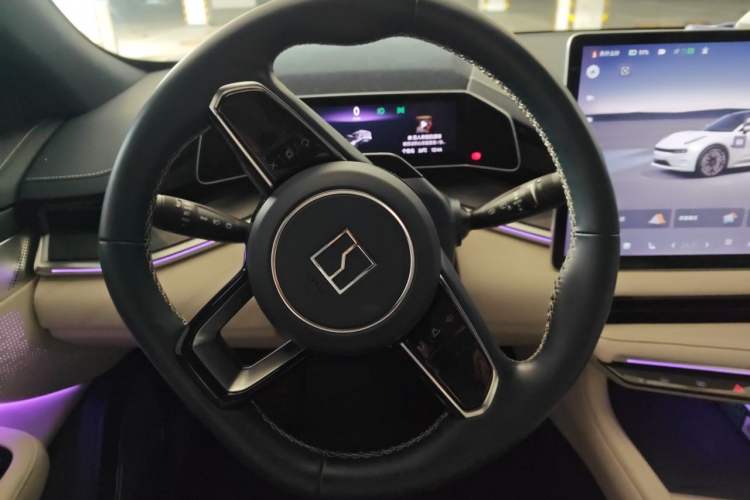 Used Zeekr 001 2023 WE Edition 86 kWh Steering Wheel