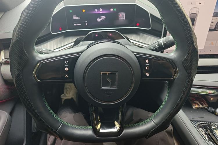 Used Zeekr 001 2023 WE Edition 100 kWh Steering Wheel
