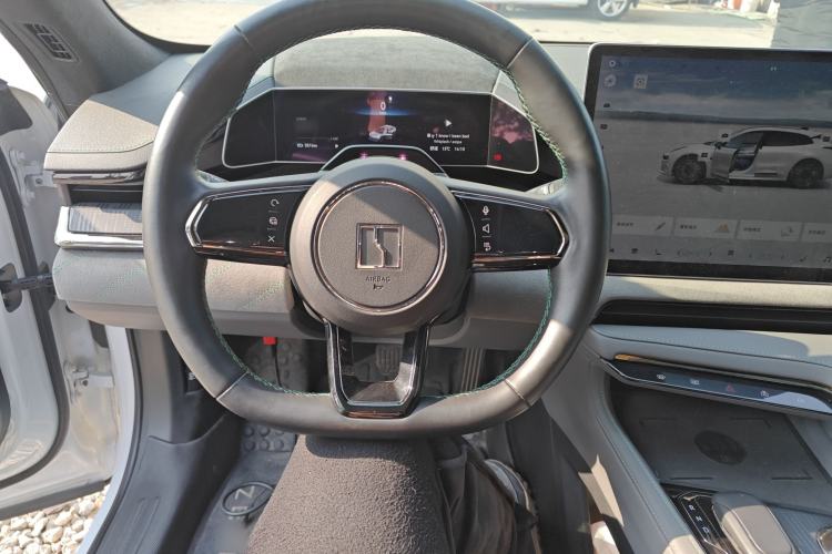 Used Zeekr 001 2023 ME Edition 100 kWh Steering Wheel