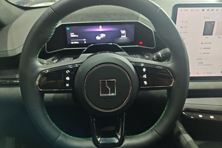 Used Zeekr 001 2023 WE Edition 100 kWh Steering Wheel