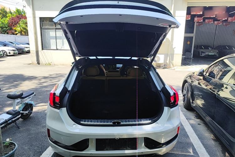 Used Zeekr 001 2023 WE Edition 86 kWh Trunk