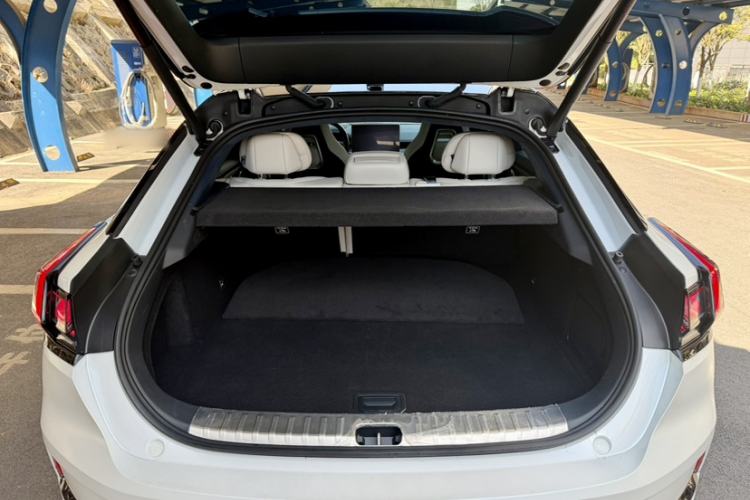 Used Zeekr 001 2023 ME Edition 100 kWh Trunk