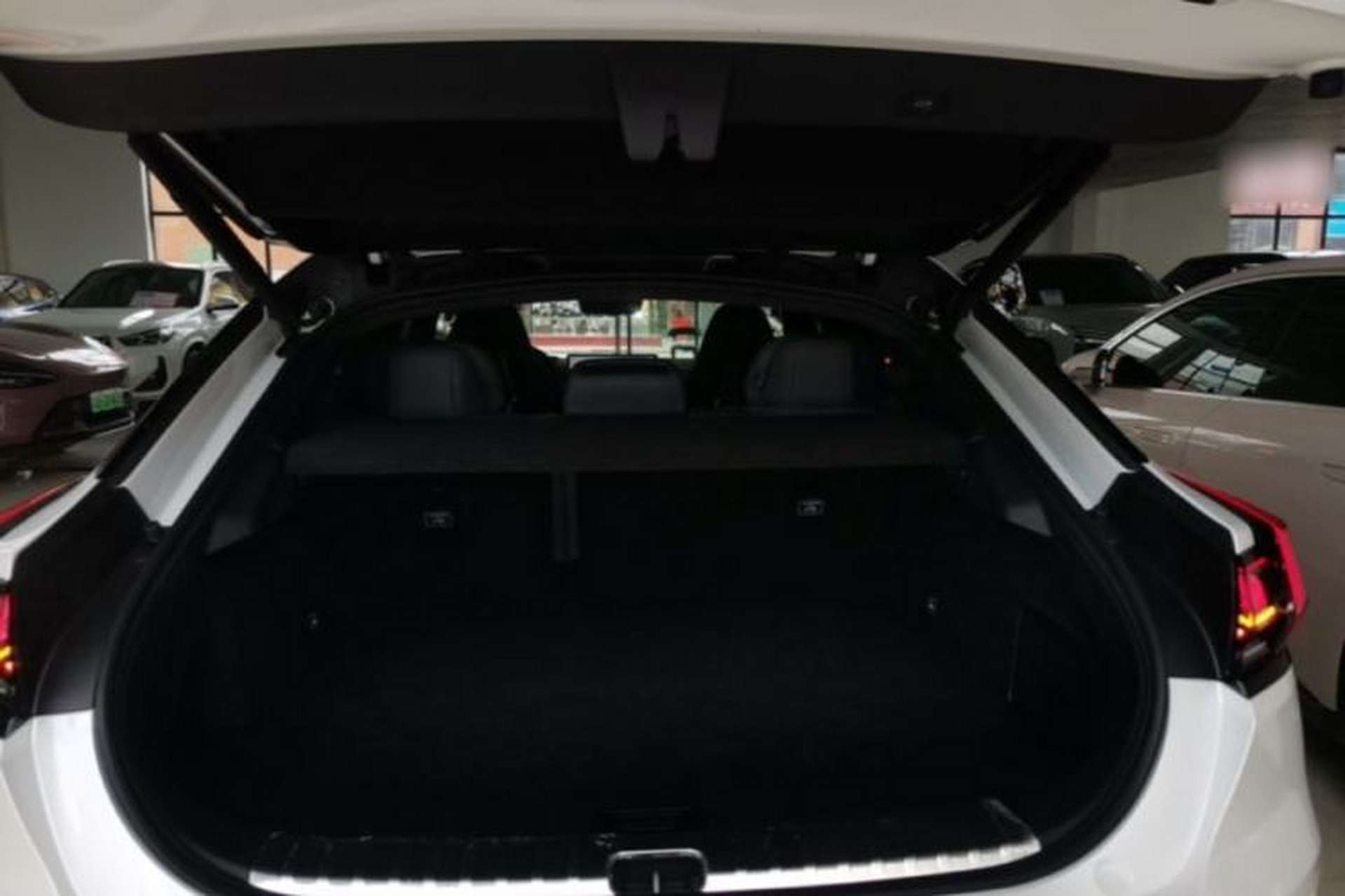 Used Zeekr 001 2023 WE Edition 86 kWh Trunk