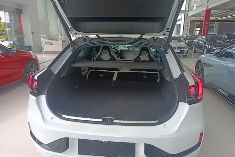 Used Zeekr 001 2023 WE Edition 86 kWh Trunk