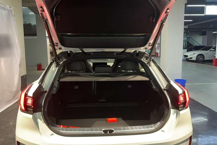 Used Zeekr 001 2023 WE Edition 100 kWh Trunk