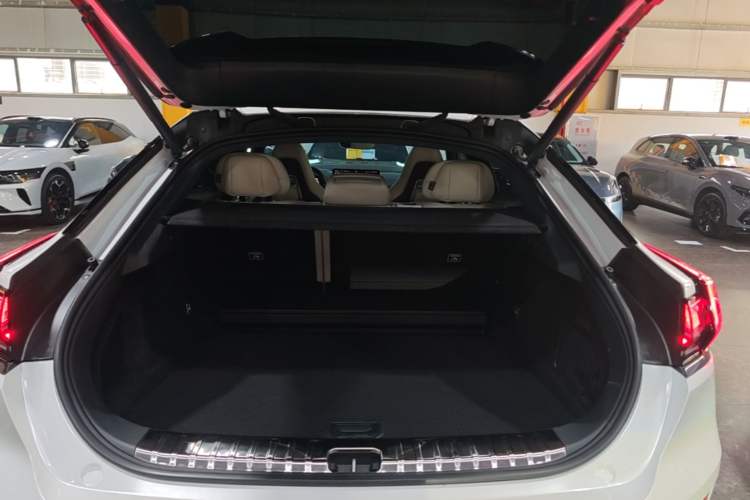 Used Zeekr 001 2023 WE Edition 86 kWh Trunk