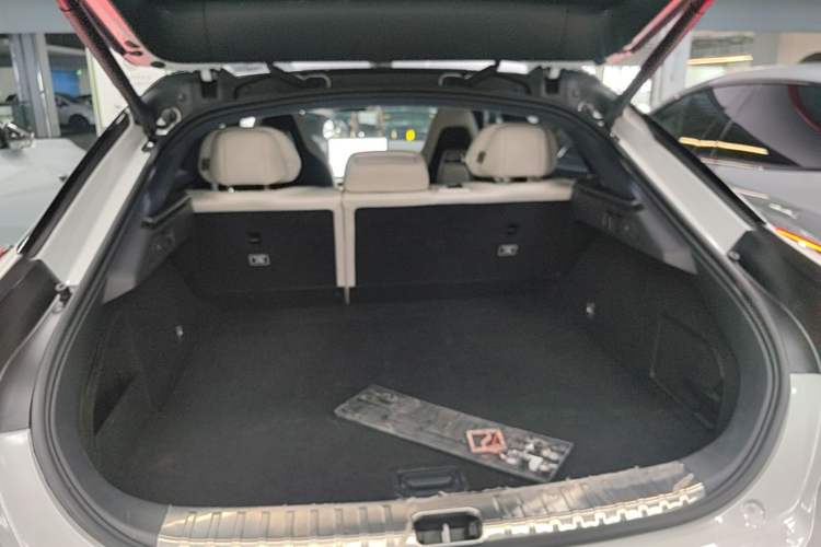 Used Zeekr 001 2023 WE Edition 86 kWh Trunk