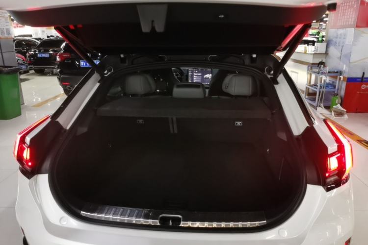 Used Zeekr 001 2023 WE Edition 86 kWh Trunk