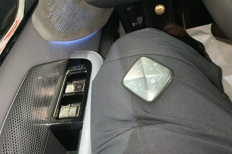 Used Zeekr 001 2023 WE Edition 100 kWh Vehicle Key