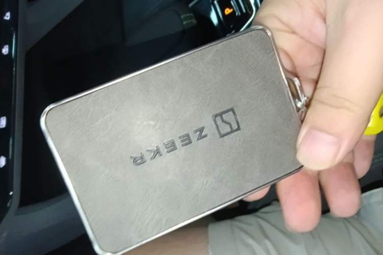 Used Zeekr 001 2023 WE Edition 100 kWh Vehicle Key