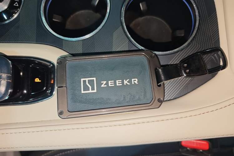 Used Zeekr 001 2023 WE Edition 86 kWh Vehicle Key