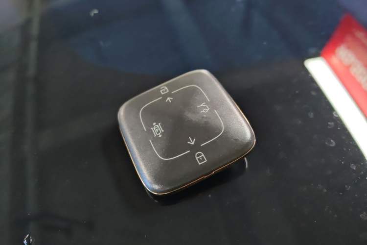 Used Zeekr 001 2023 WE Edition 86 kWh Vehicle Key