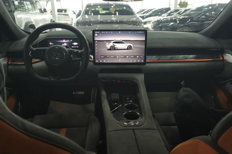 Used Zeekr 001 2023 YOU Edition 100 kWh Center Console