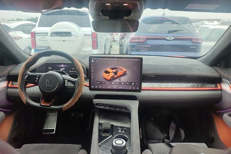 Used Zeekr 001 2023 YOU Edition 100 kWh Center Console