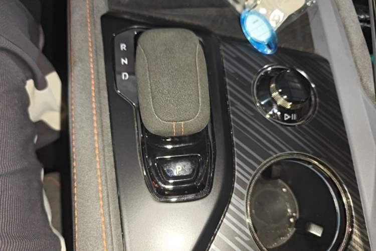 Used Zeekr 001 2023 YOU Edition 100 kWh Gear Lever