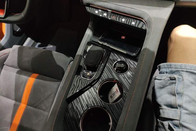 Used Zeekr 001 2023 YOU Edition 100 kWh Gear Lever