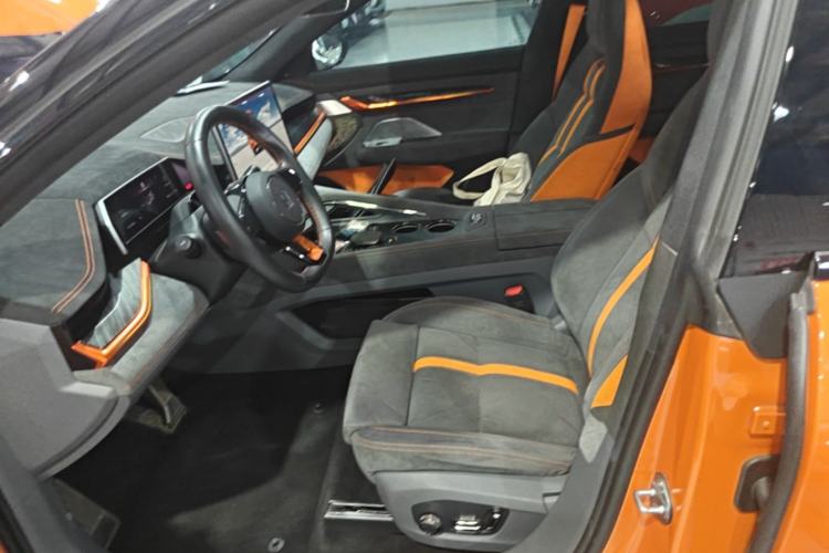 Used Zeekr 001 2023 YOU Edition 100 kWh Left Front Seat