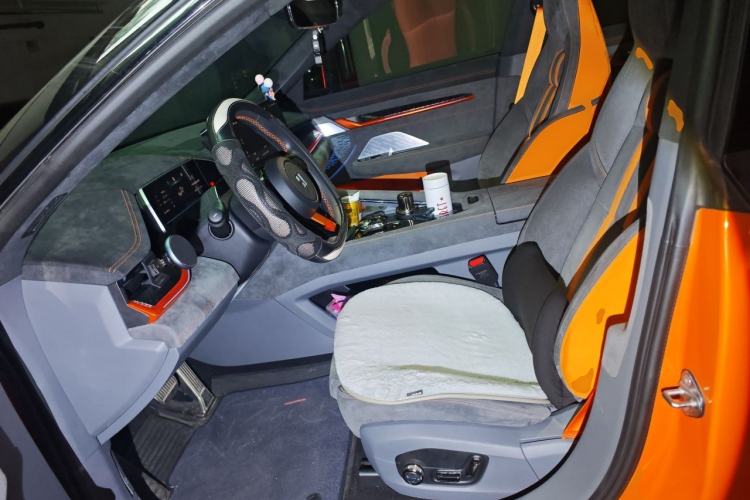 Used Zeekr 001 2023 YOU Edition 100 kWh Left Front Seat