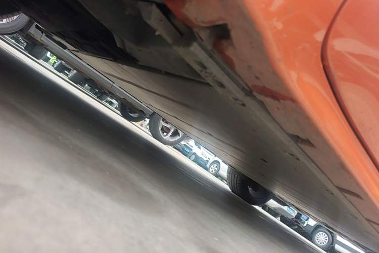 Used Zeekr 001 2023 YOU Edition 100 kWh Left Side Sill