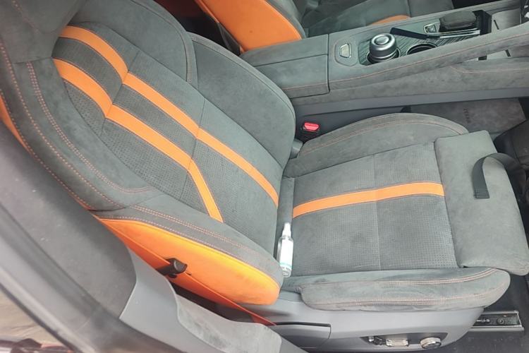 Used Zeekr 001 2023 YOU Edition 100 kWh Right Front Seat